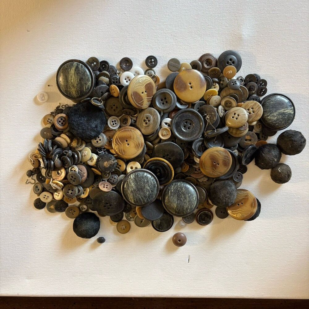 Vintage Original Mixed Lot Round Multicolor Pattern Sewing Buttons 1.8 lbs